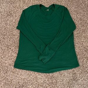 Ribbed Crewneck Long Sleeve Top in Emerald Green